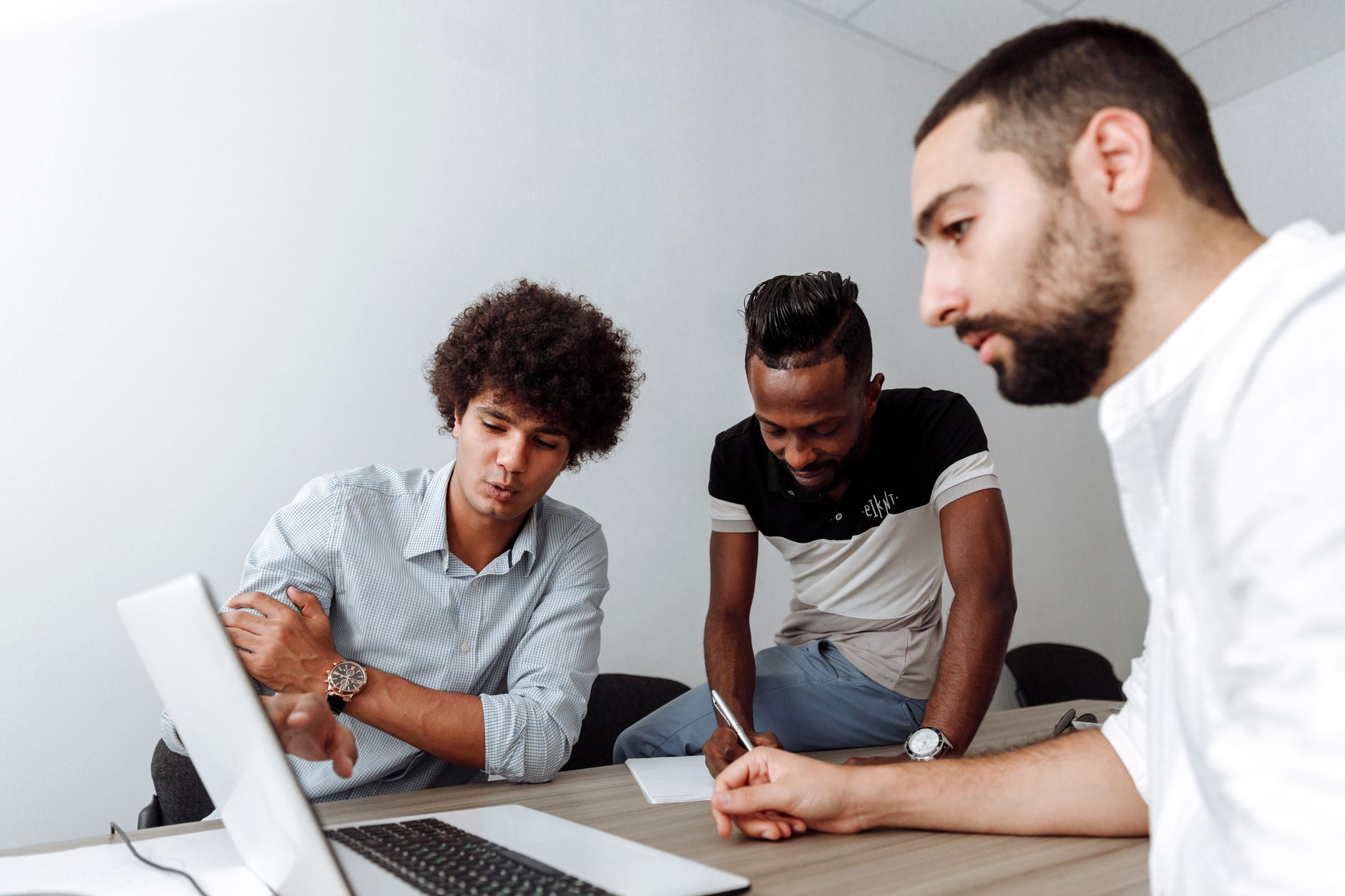 Guide pratique : déployer un CRM dans une PME