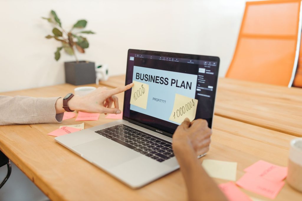 Élaborer un business plan : les étapes essentielles à suivre